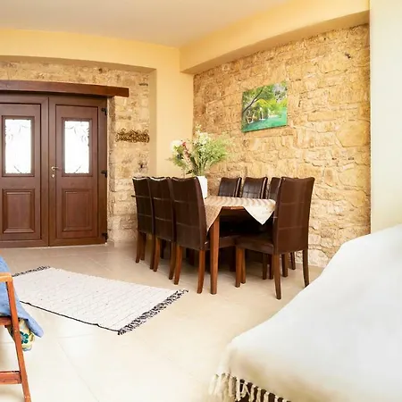 Salamiou Stone House * Pafos